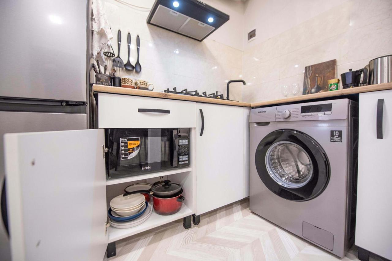 Old Town-Booking Apartment Tbilisi Esterno foto